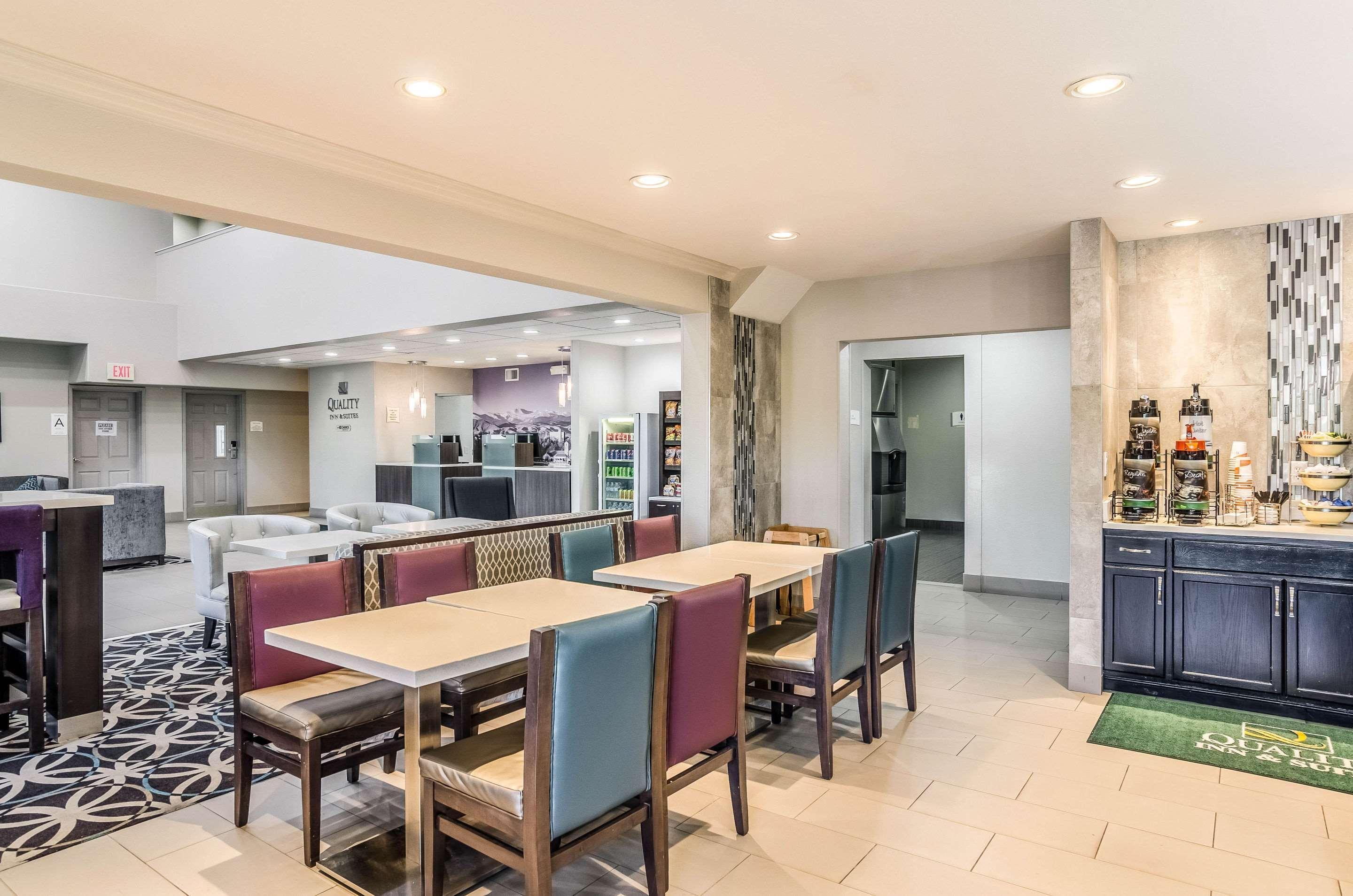 Quality Inn & Suites Westminster - Broomfield Екстериор снимка