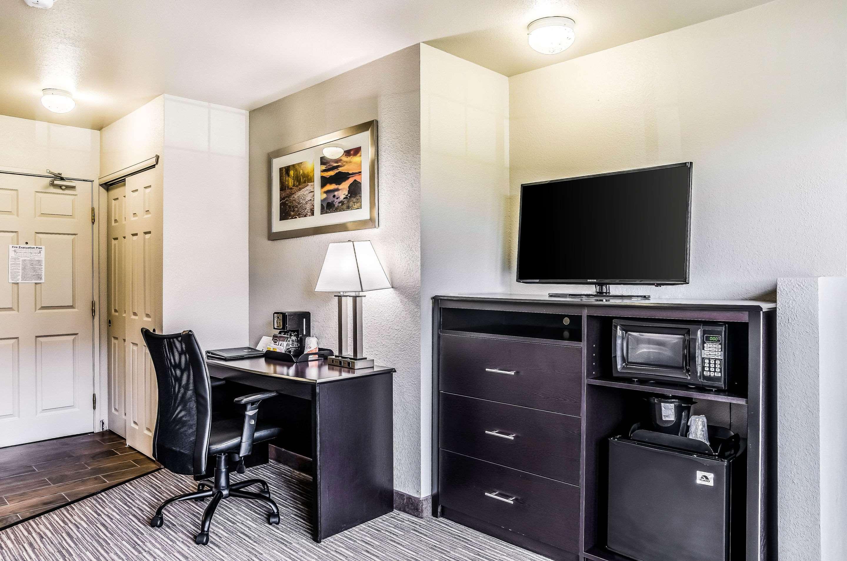 Quality Inn & Suites Westminster - Broomfield Екстериор снимка