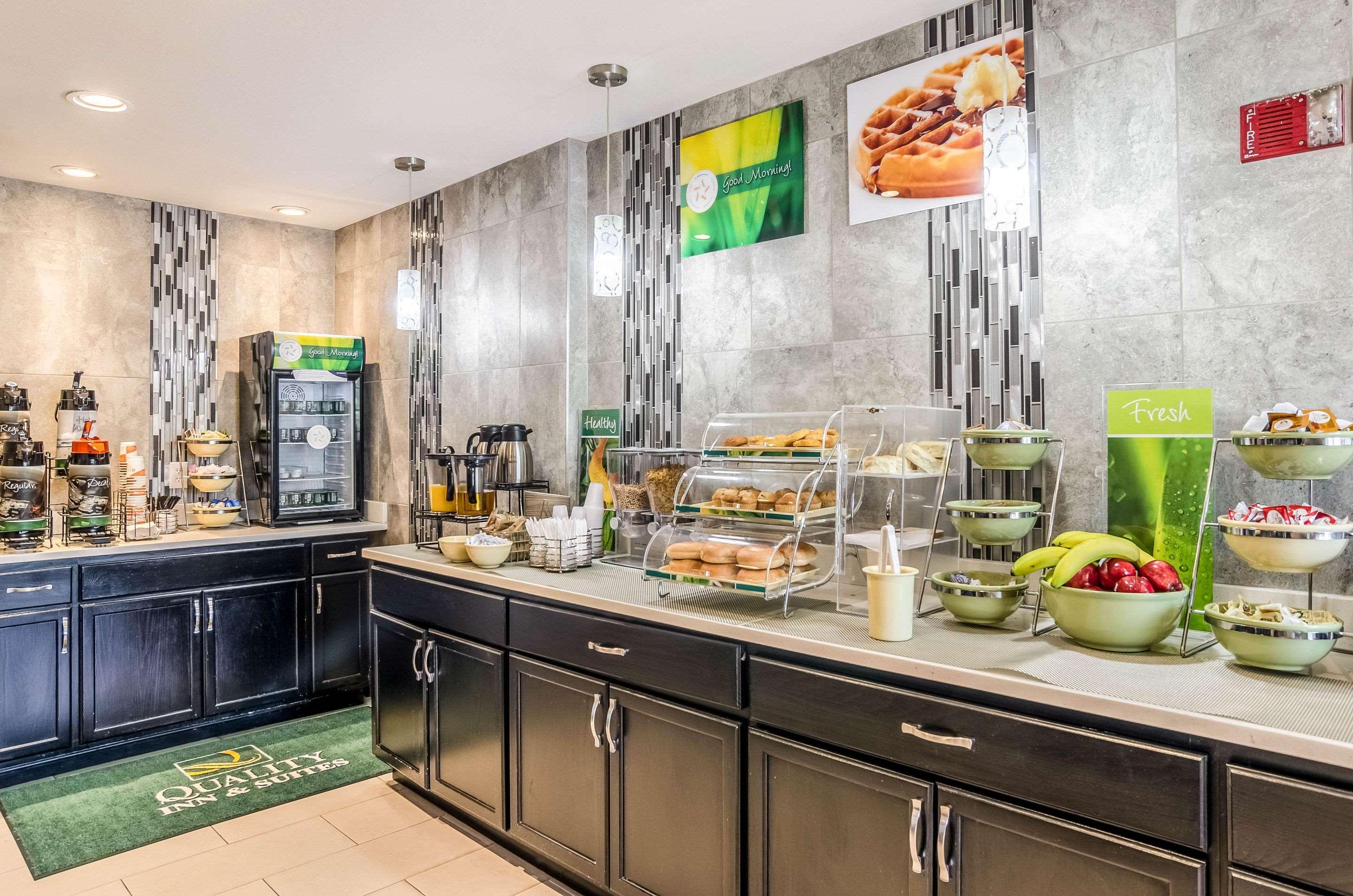 Quality Inn & Suites Westminster - Broomfield Екстериор снимка